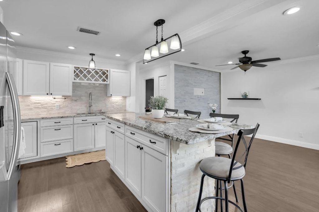 Photo of 7676 4th Terrace, Lake Worth, FL 33463 (MLS # R11142175)