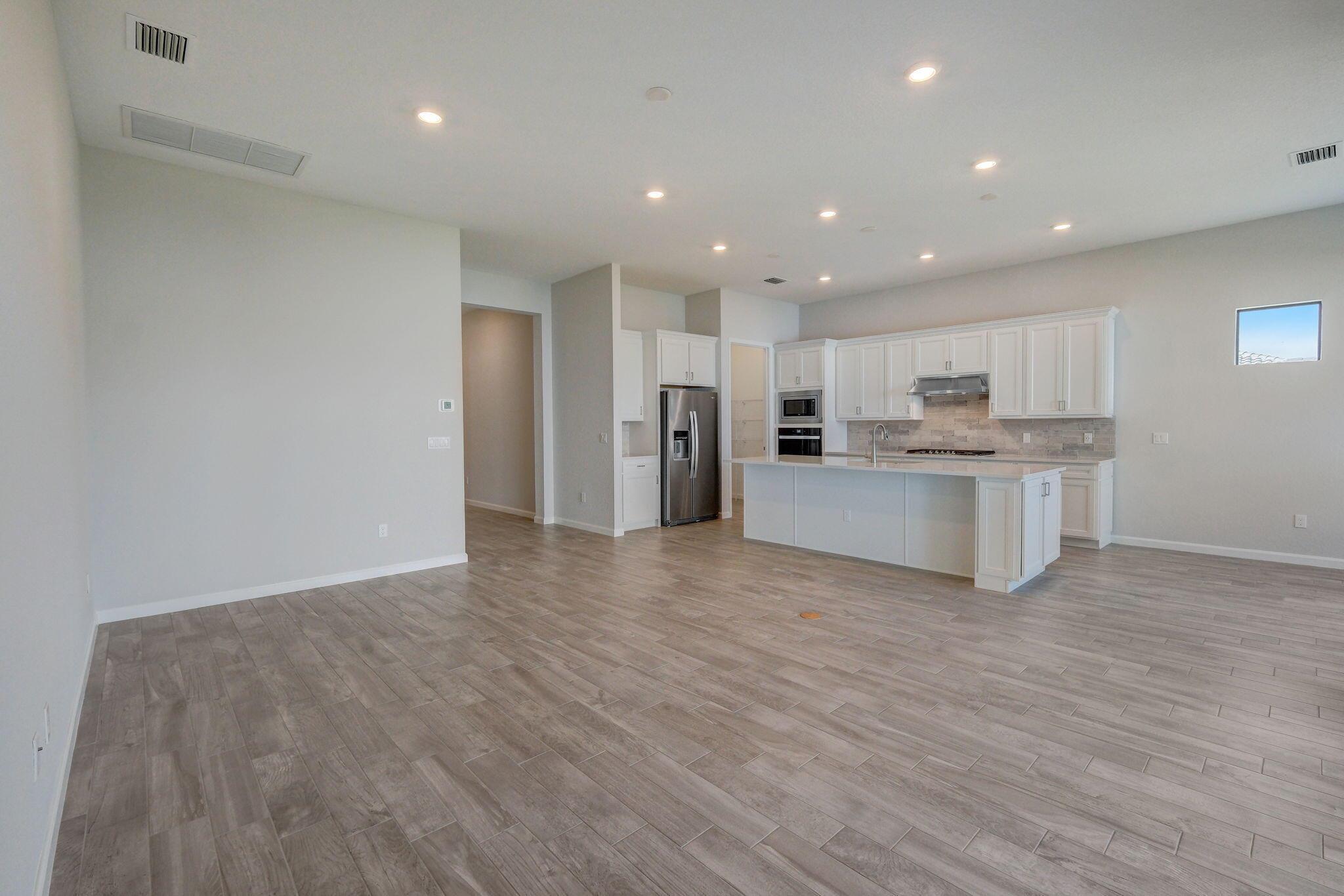 METES AND BOUNDS - Residential Lease