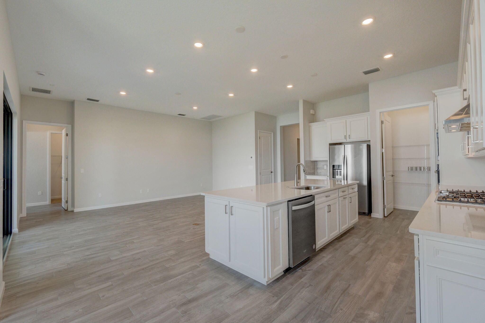 METES AND BOUNDS - Residential Lease