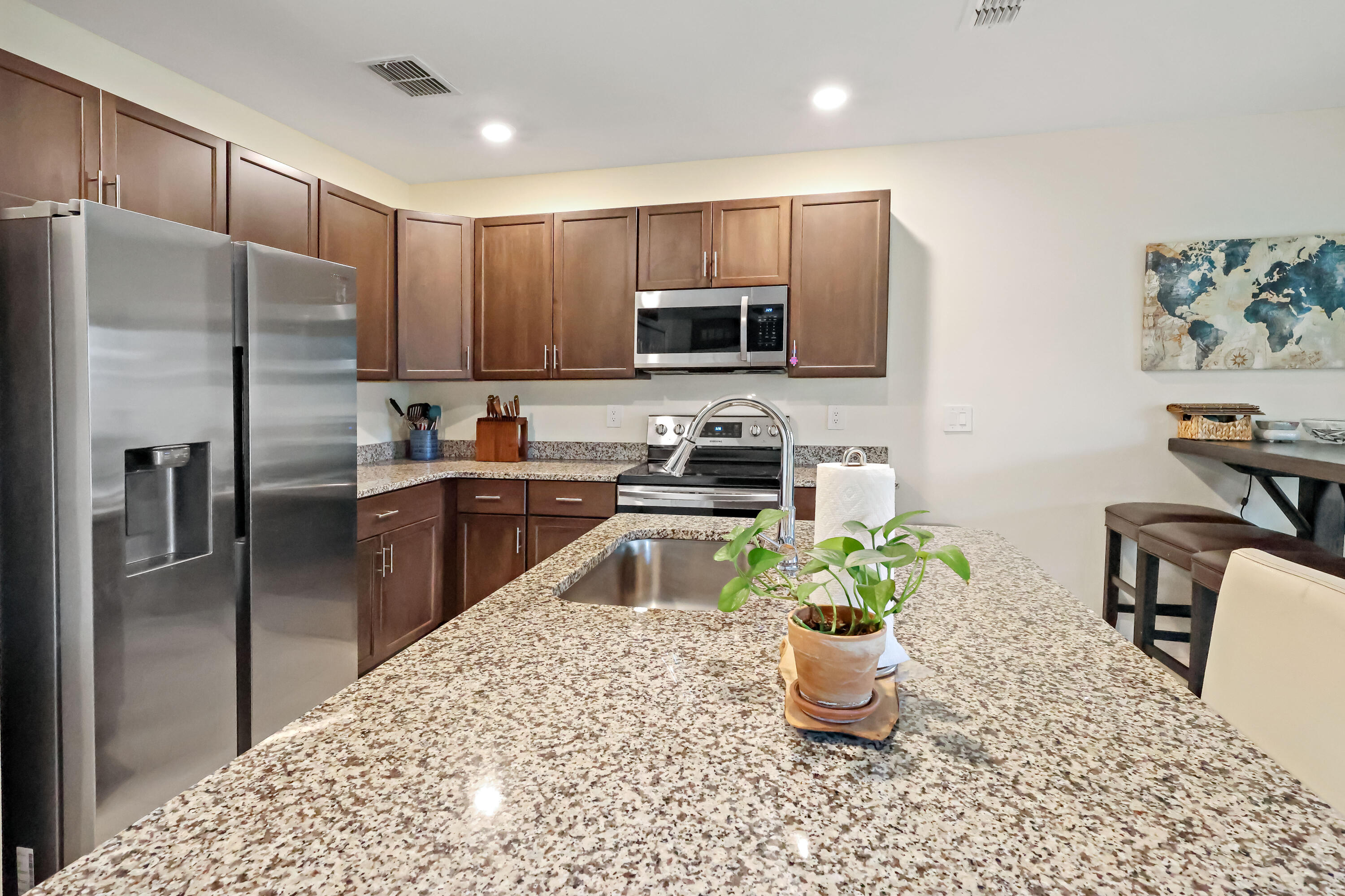 PORT ST LUCIE SECTION 7 - Residential Lease