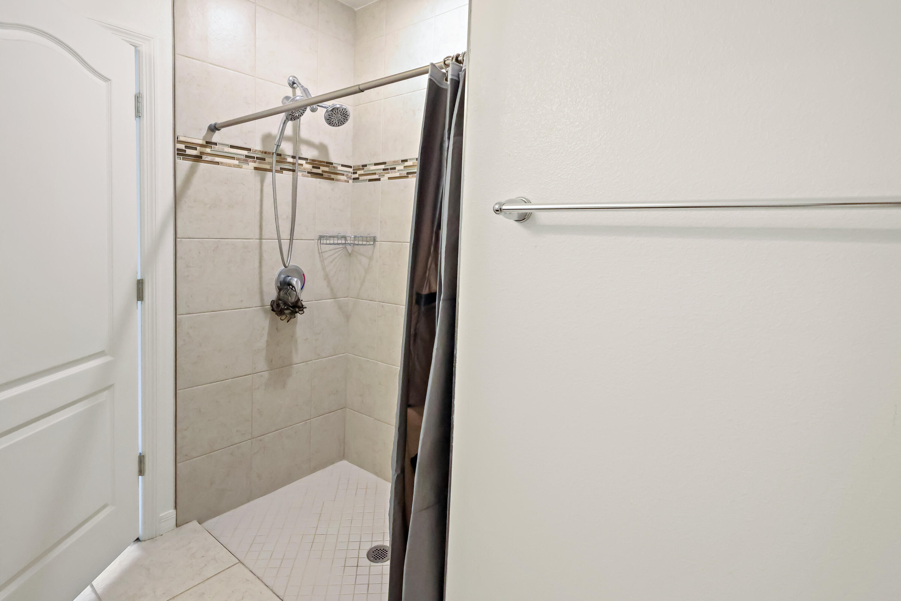 PORT ST LUCIE SECTION 7 - Residential Lease