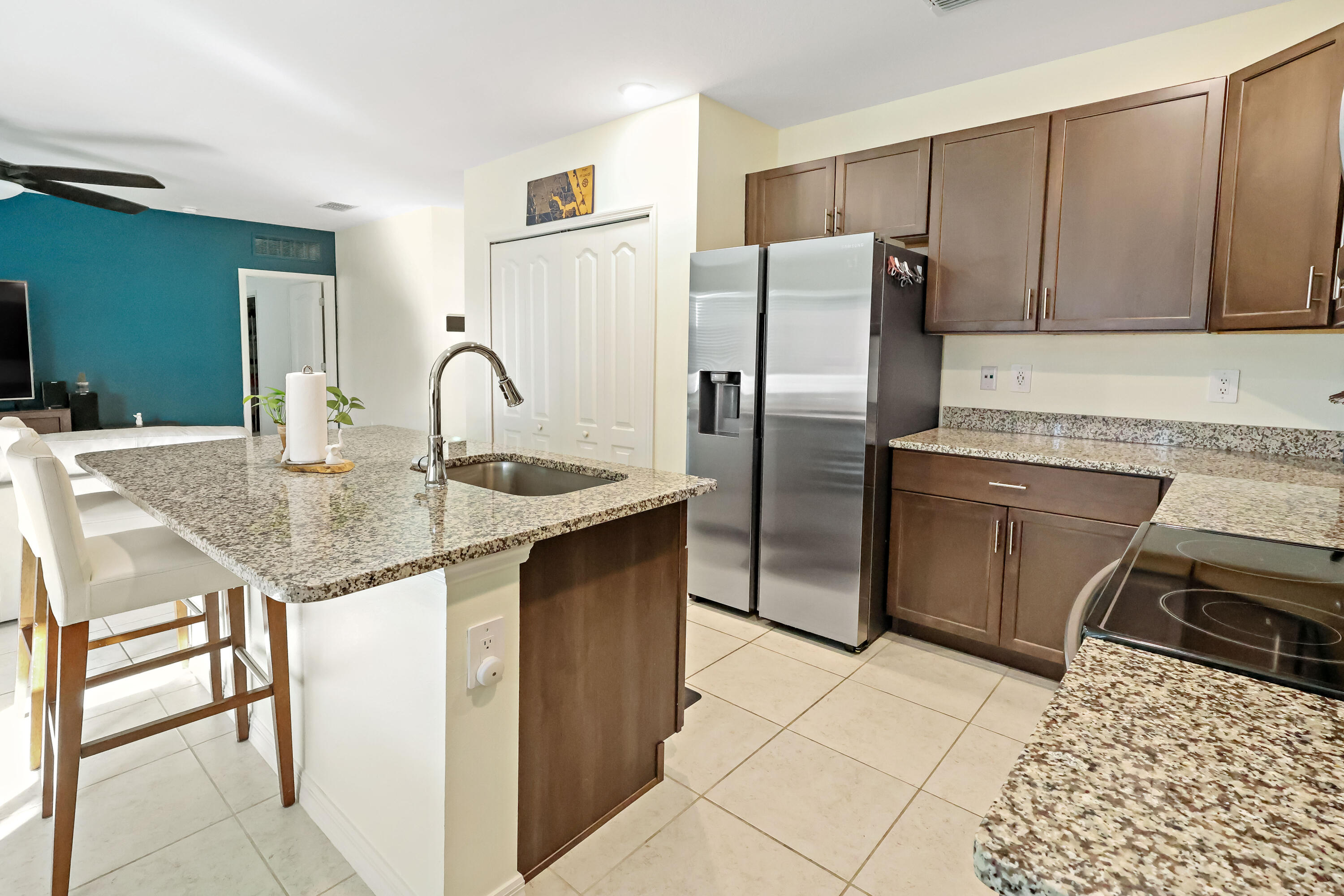 PORT ST LUCIE SECTION 7 - Residential Lease