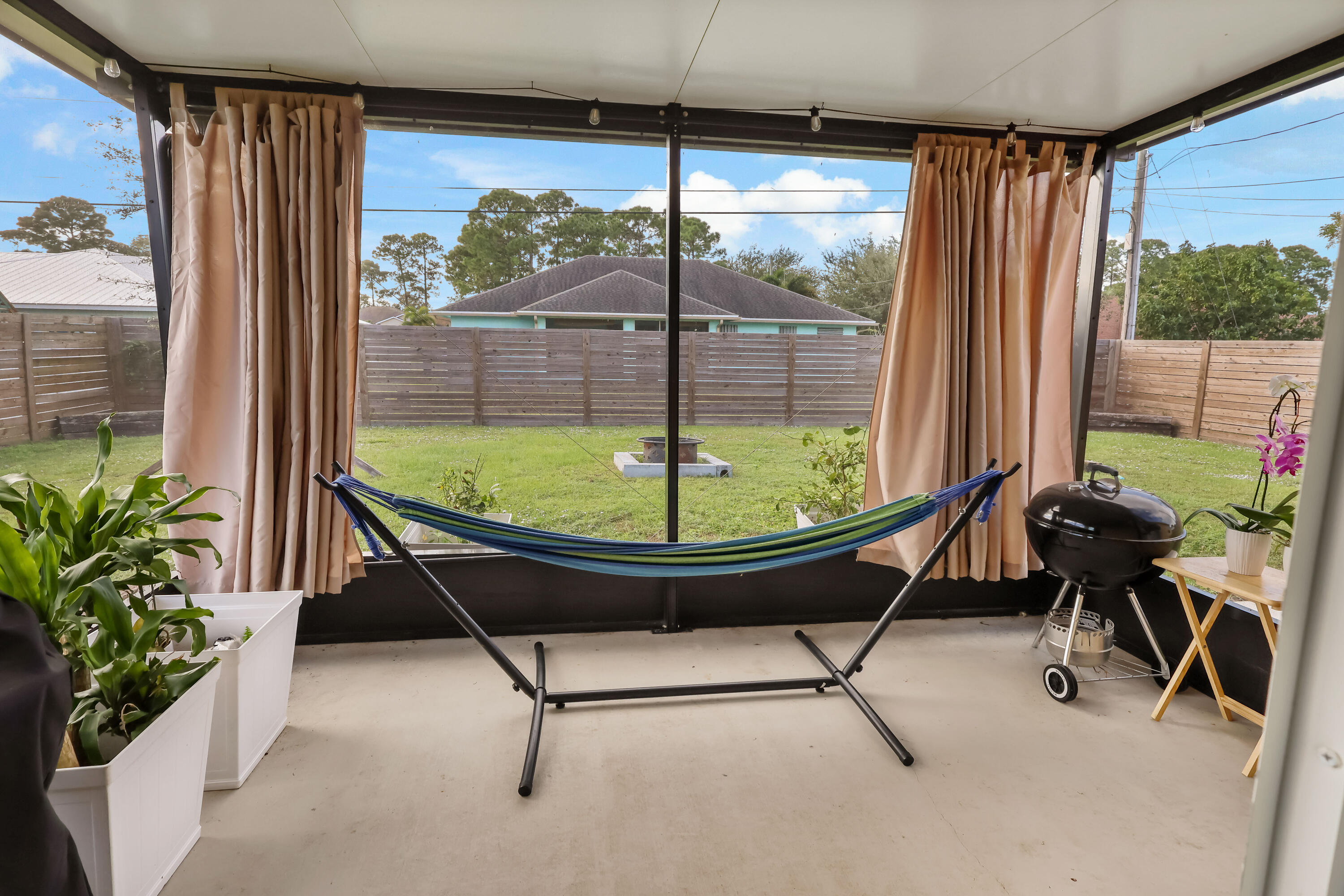 PORT ST LUCIE SECTION 7 - Residential Lease