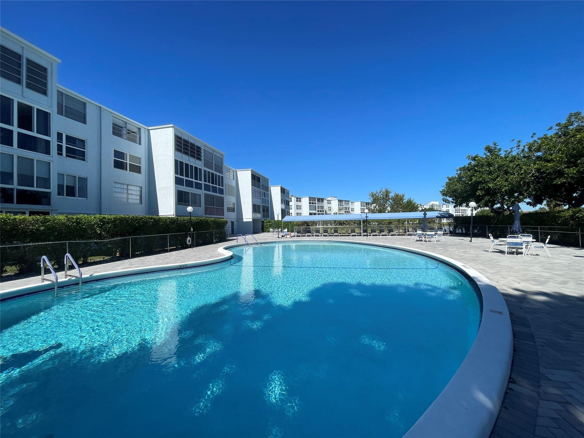 Palm Spring II - Residential