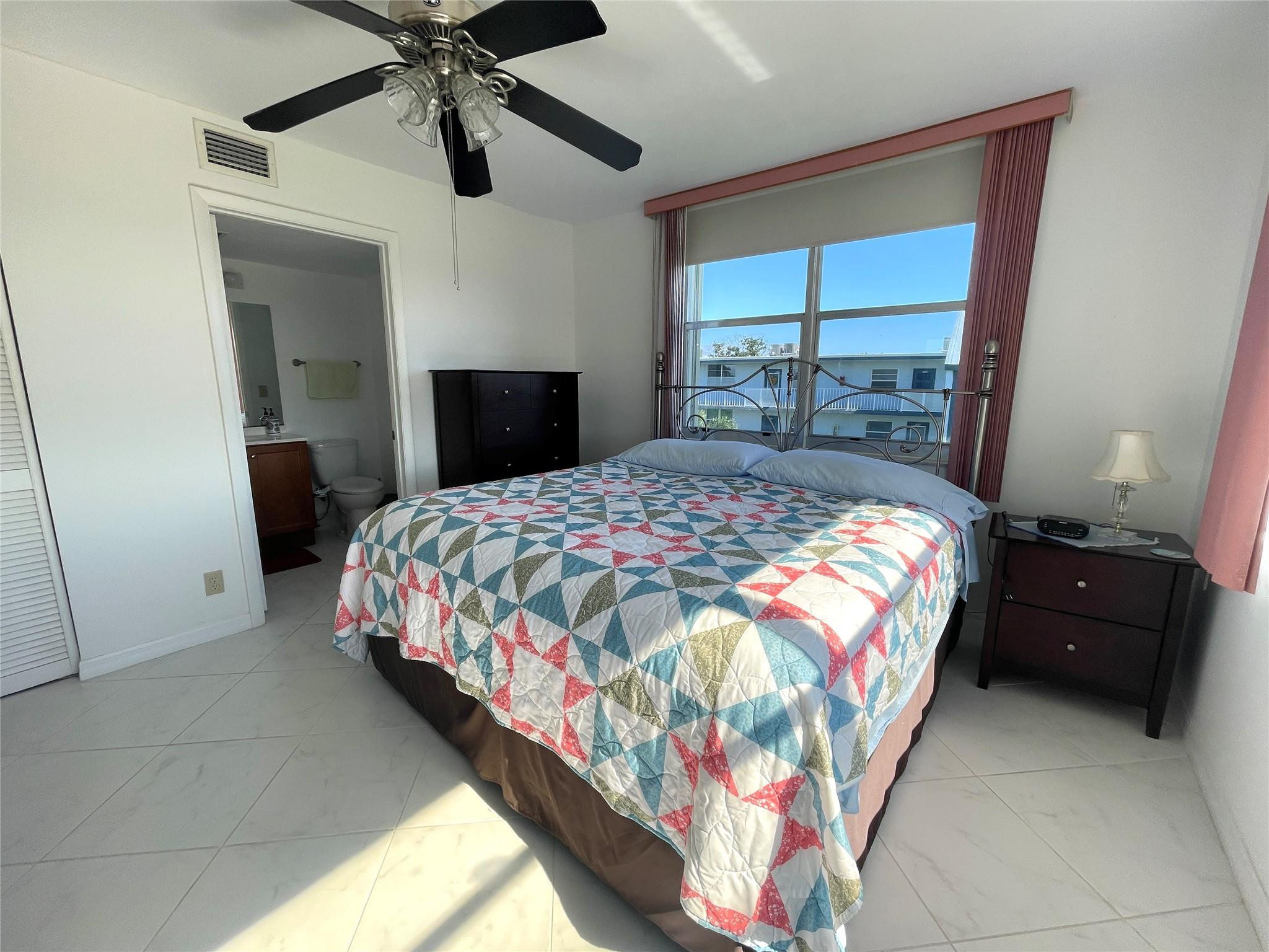Palm Spring II - Residential