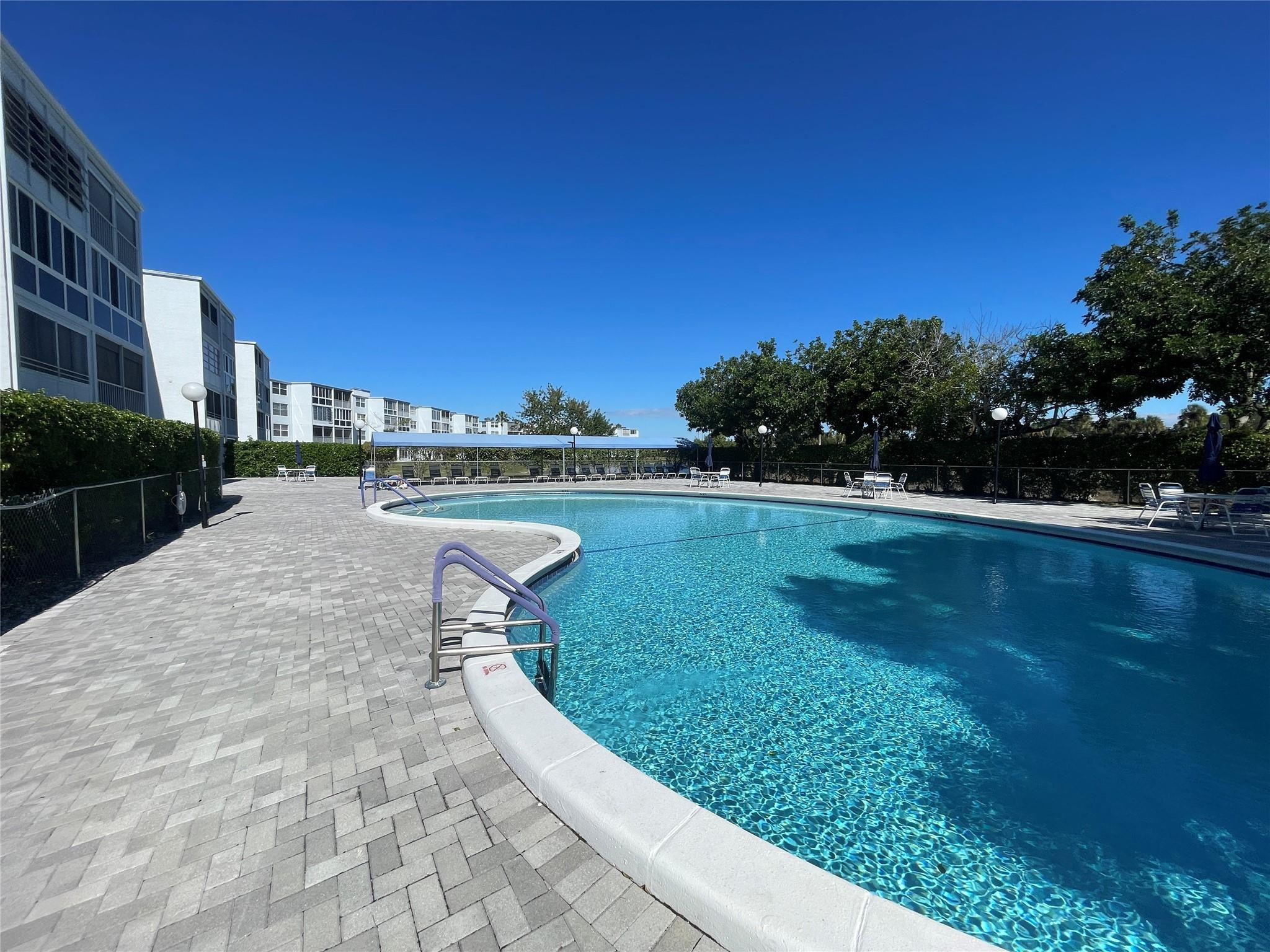 Palm Spring II - Residential