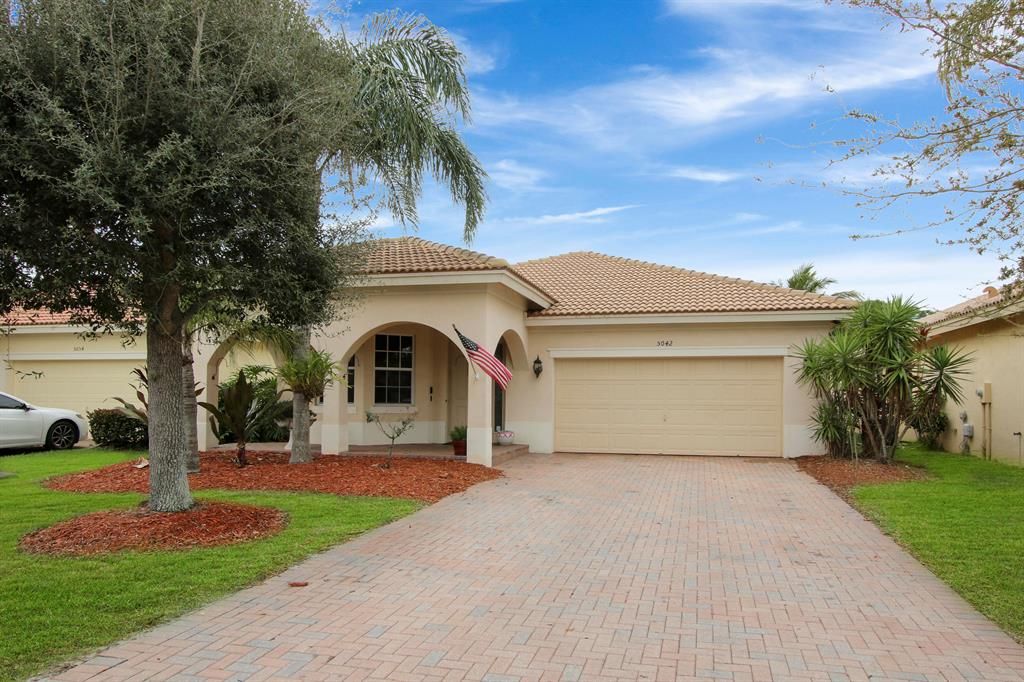 Photo of 5042 SE Askew Avenue, Stuart, FL 34997 (MLS # R10698503)