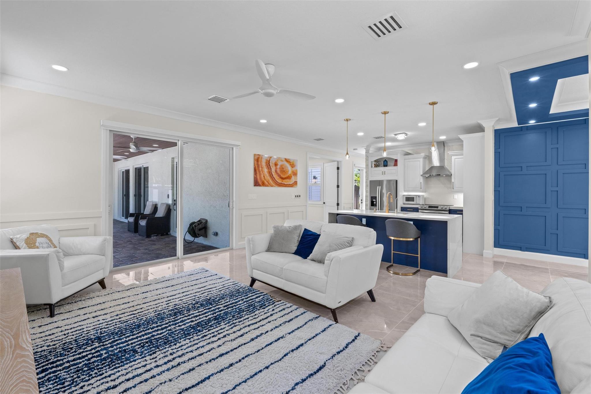 MEADOW WOOD OF THE LANDIN - Residential