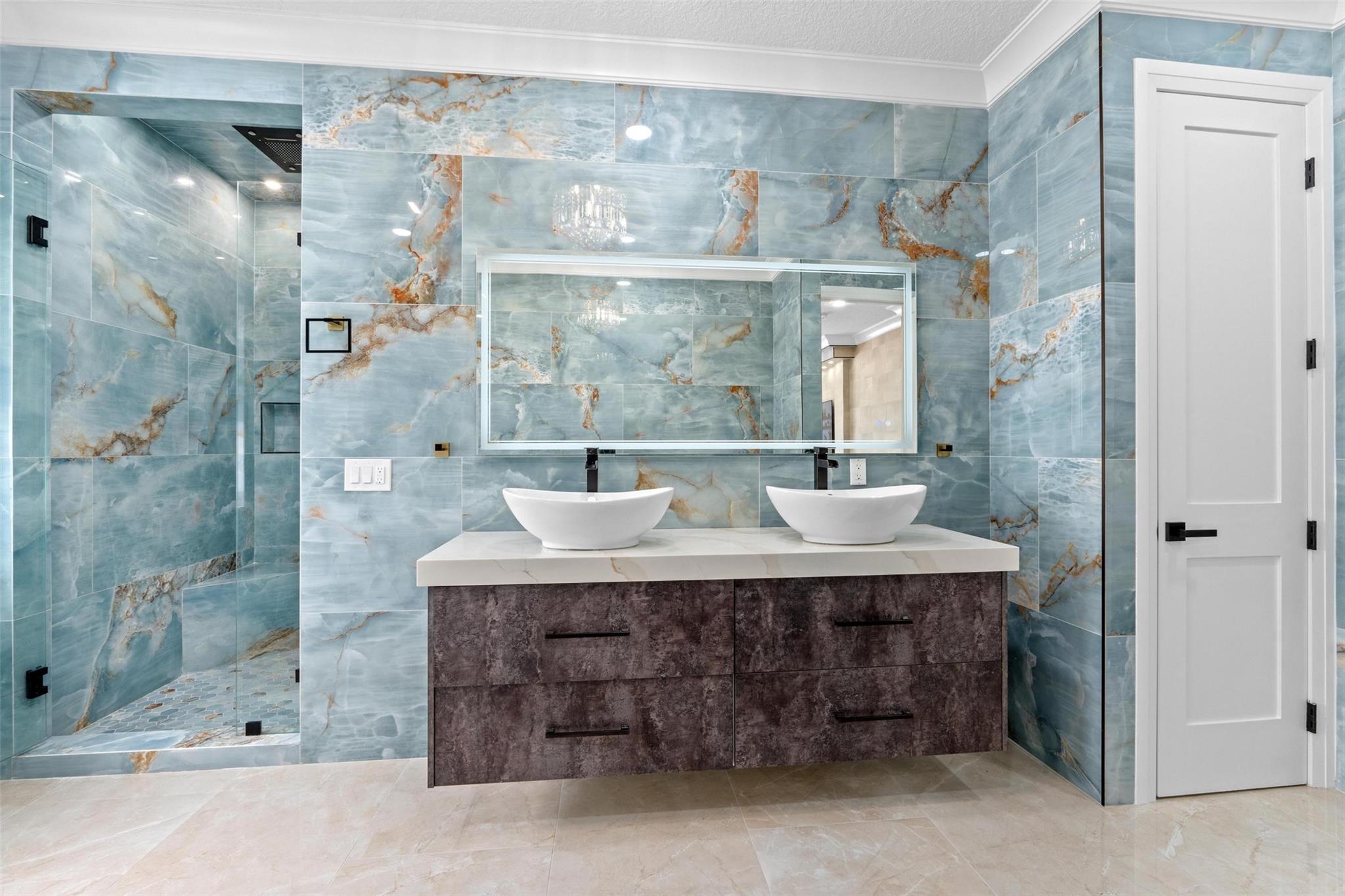 MEADOW WOOD OF THE LANDIN - Residential