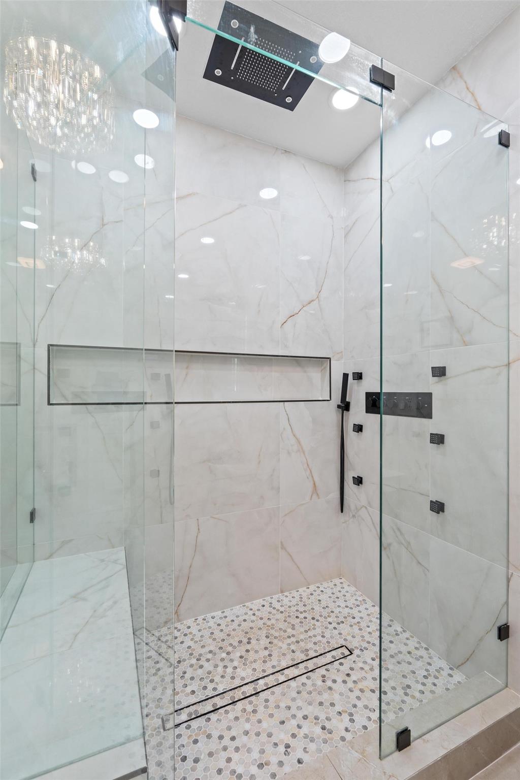 MEADOW WOOD OF THE LANDIN - Residential