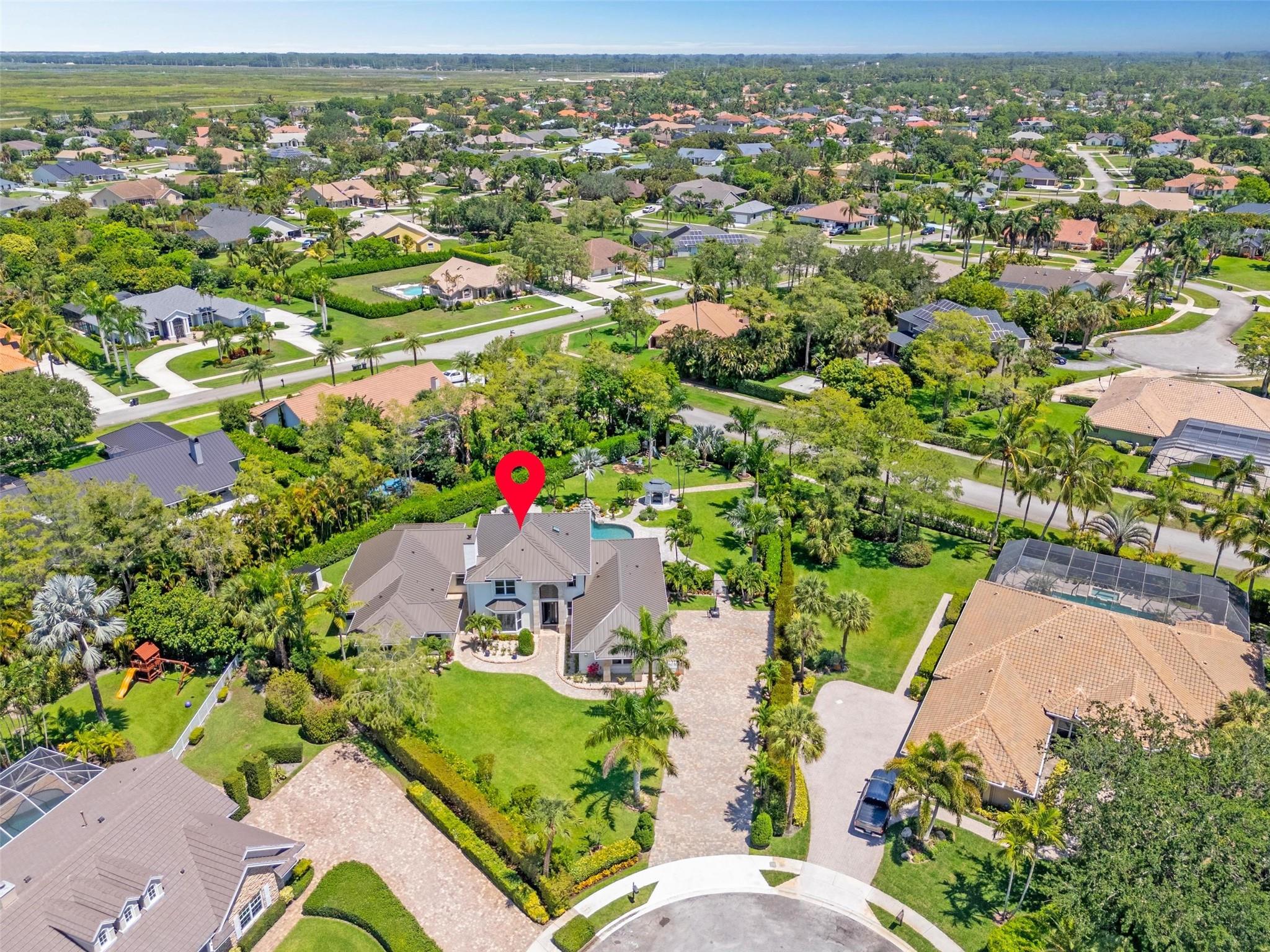 MEADOW WOOD OF THE LANDIN - Residential