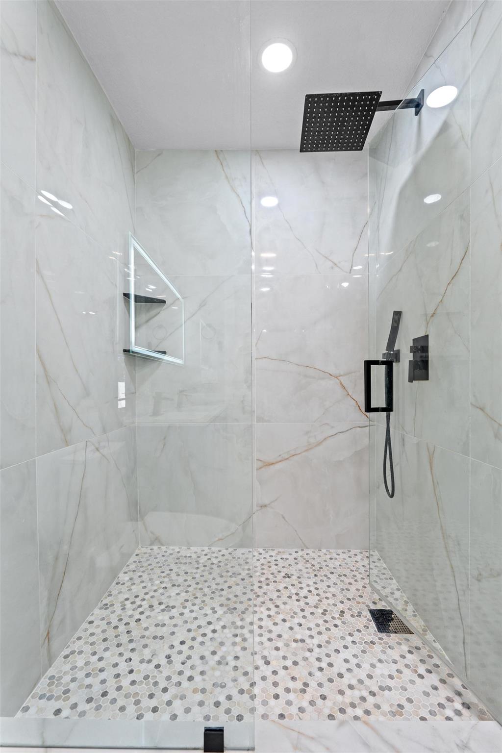 MEADOW WOOD OF THE LANDIN - Residential