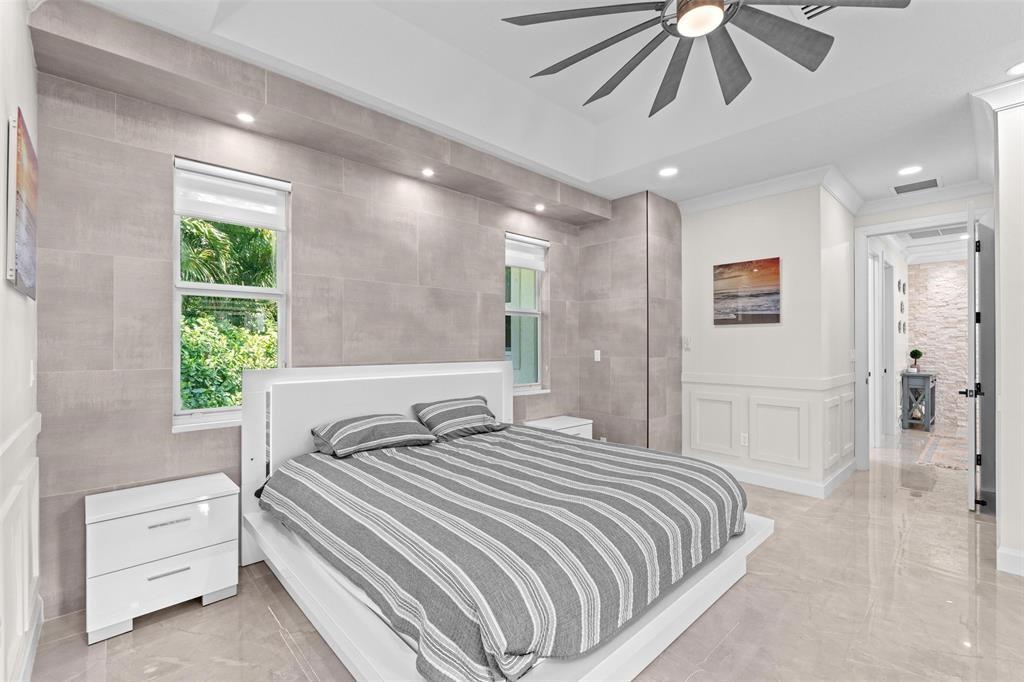 MEADOW WOOD OF THE LANDIN - Residential