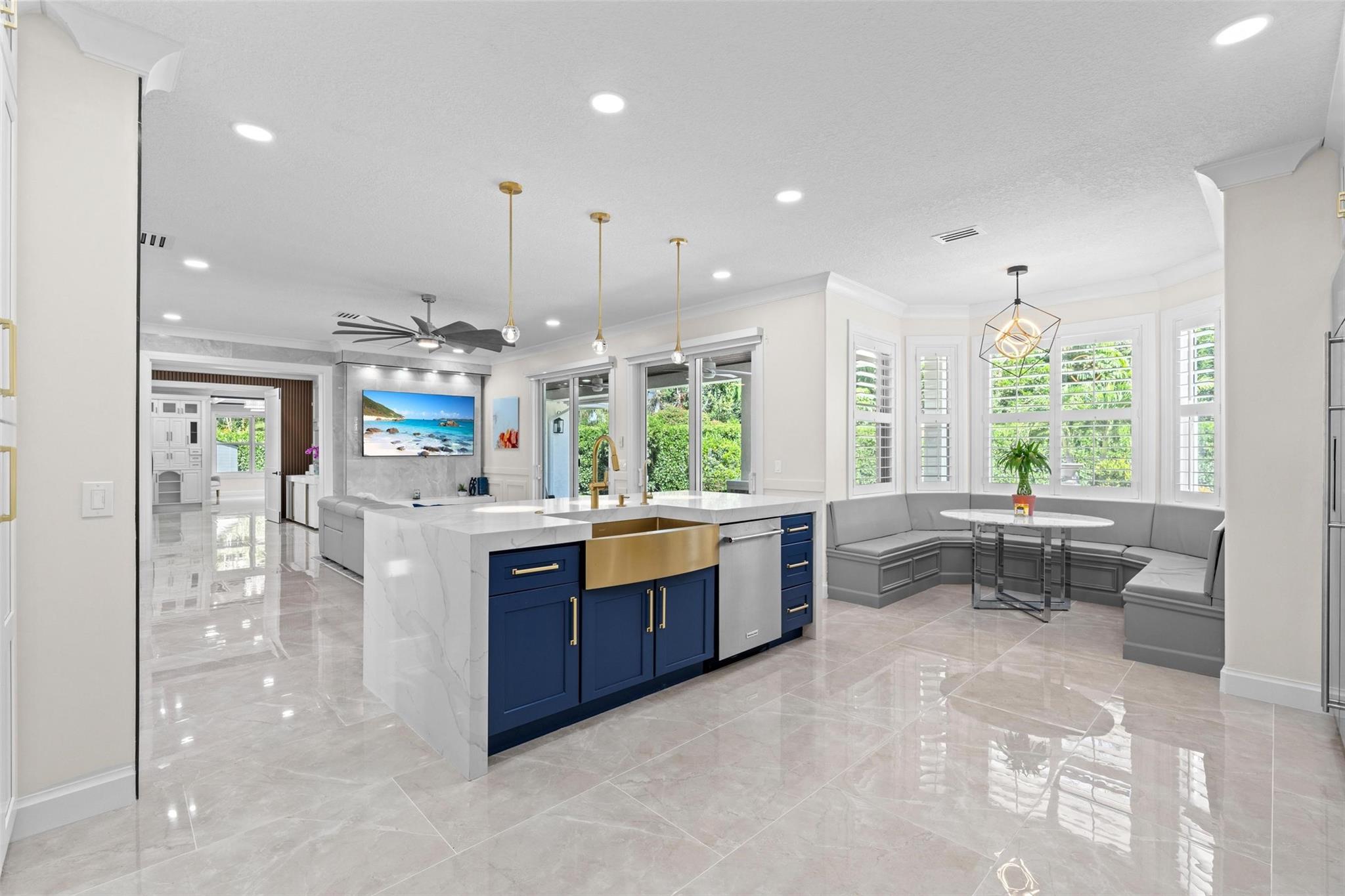 MEADOW WOOD OF THE LANDIN - Residential