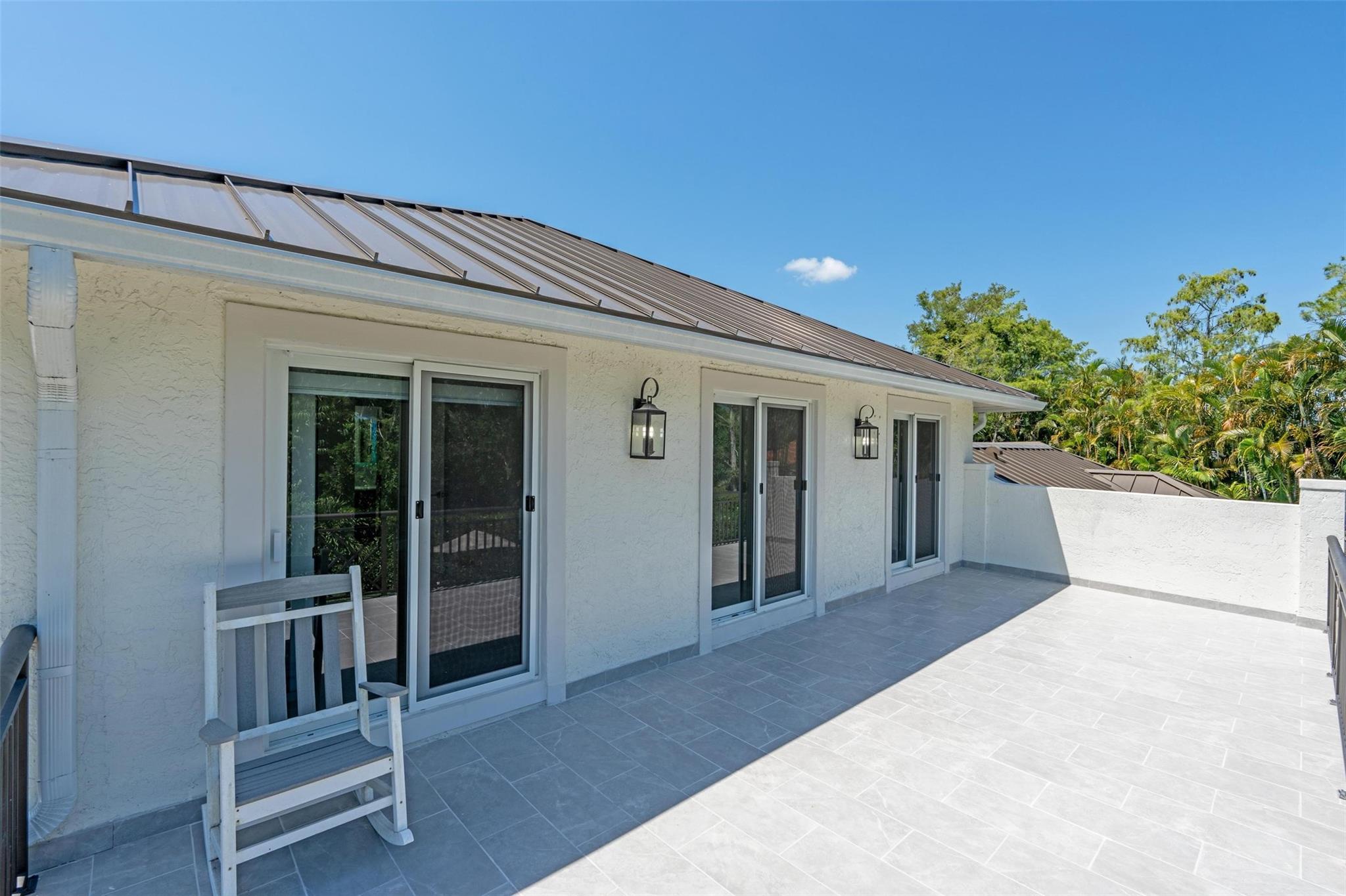 MEADOW WOOD OF THE LANDIN - Residential