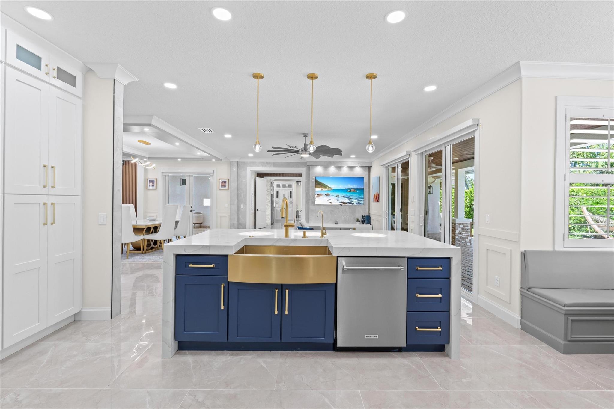 MEADOW WOOD OF THE LANDIN - Residential