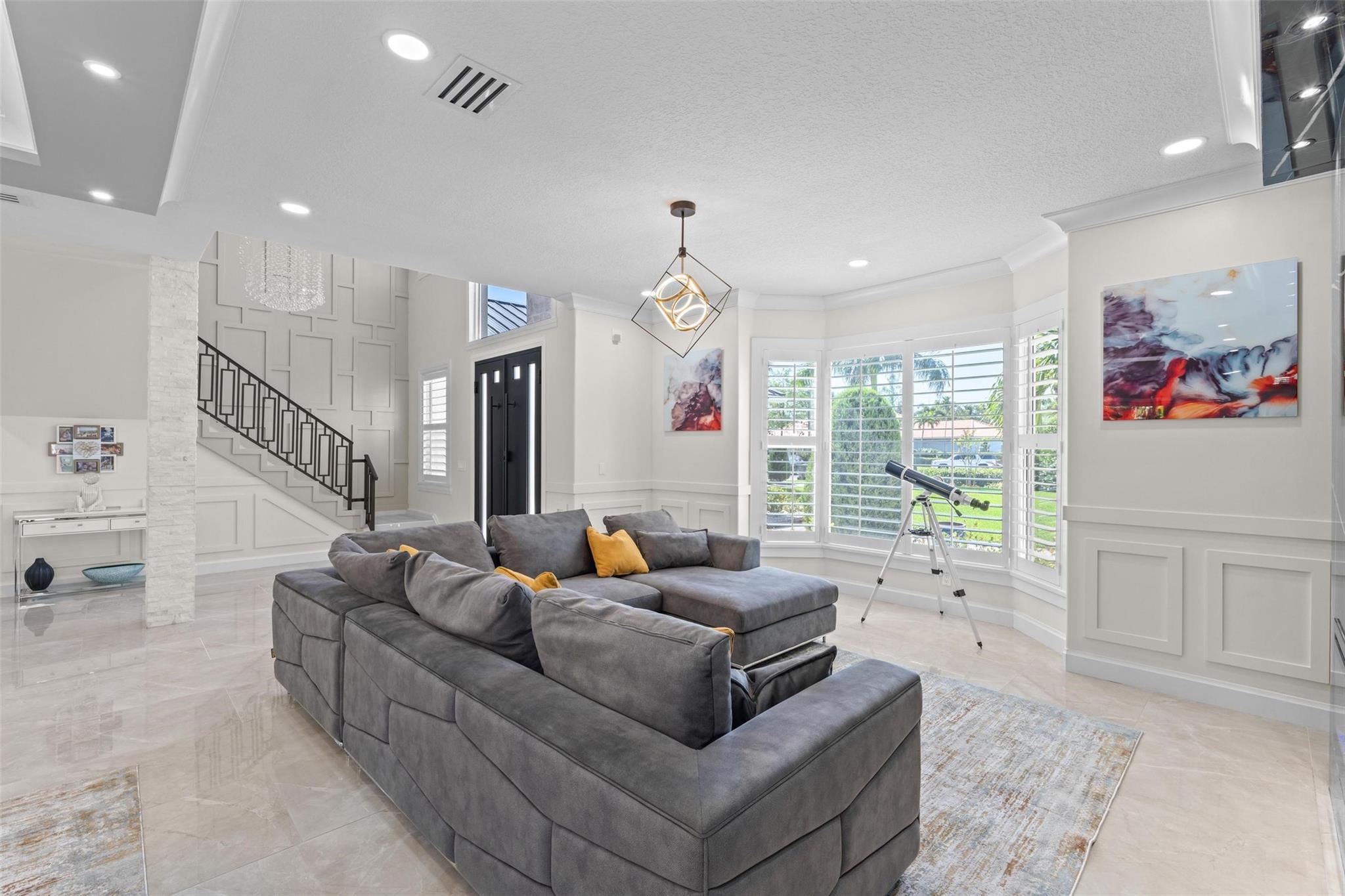 MEADOW WOOD OF THE LANDIN - Residential