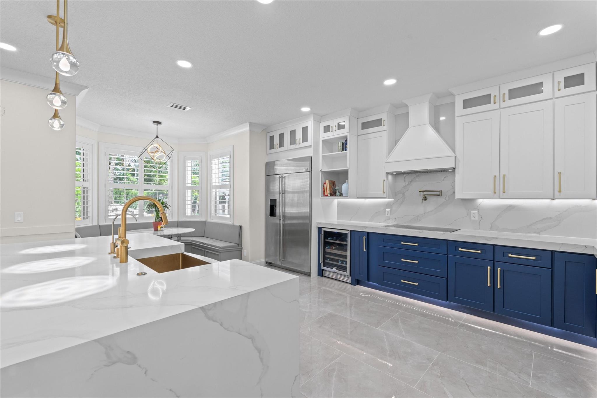 MEADOW WOOD OF THE LANDIN - Residential