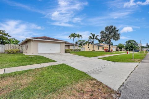 193 Dove Circle Royal Palm Beach FL 33411