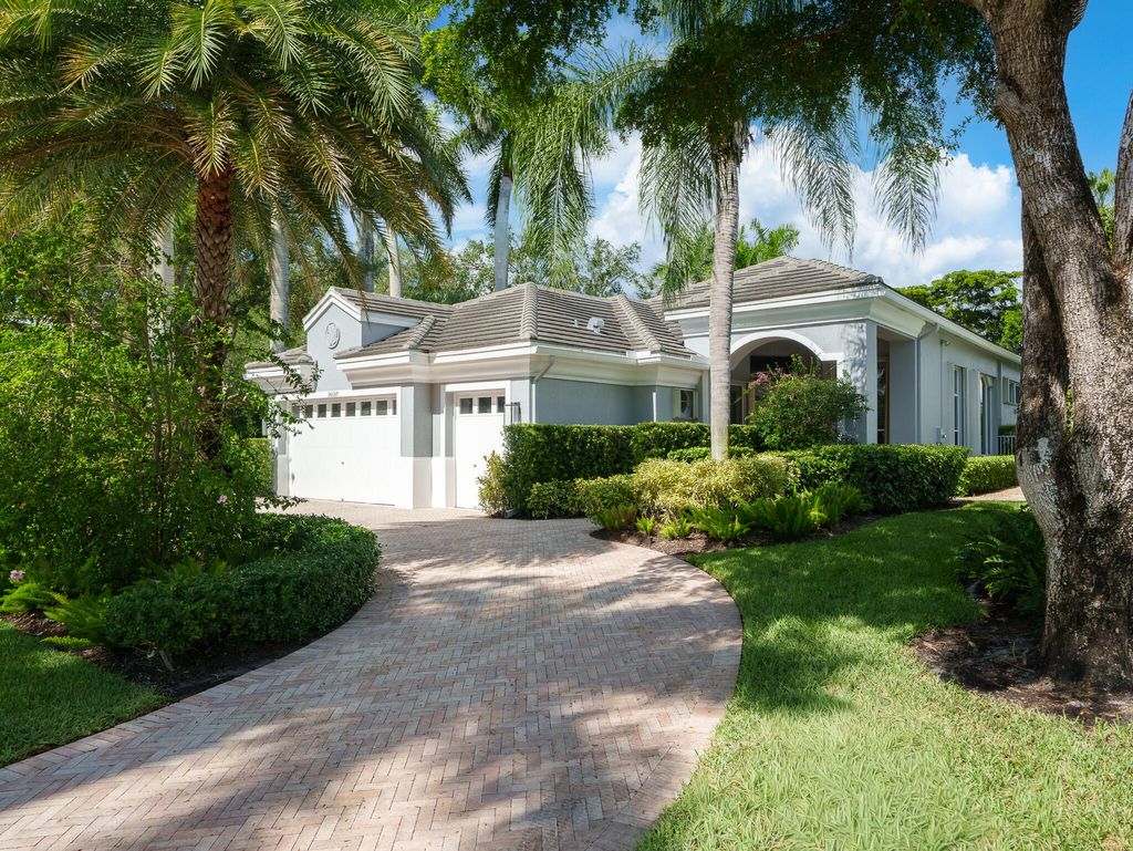 Photo of 16167 Via Monteverde, Delray Beach, FL 33446 (MLS # R11162535)
