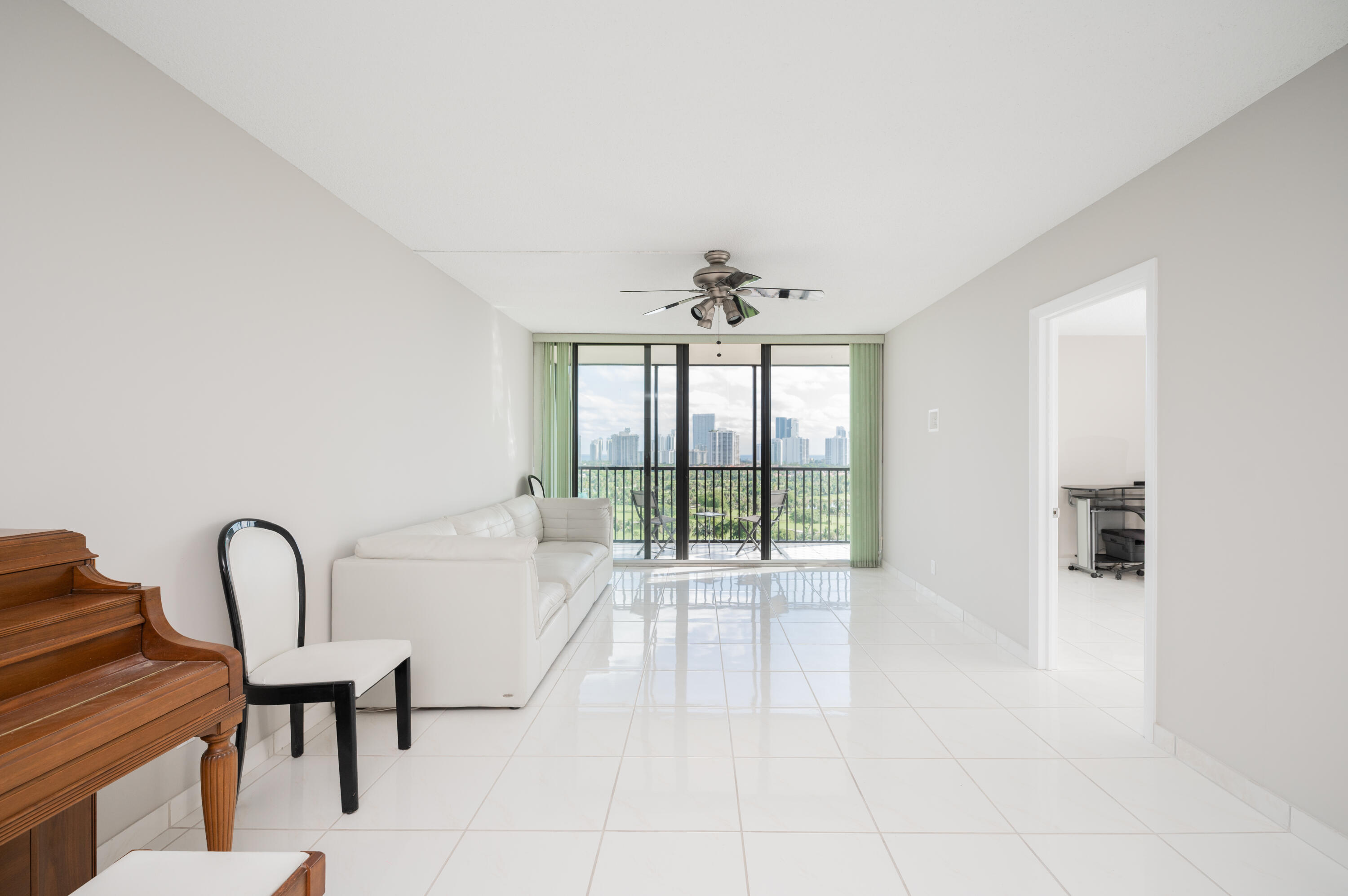 CORONADO CONDO- TOWER II - Residential