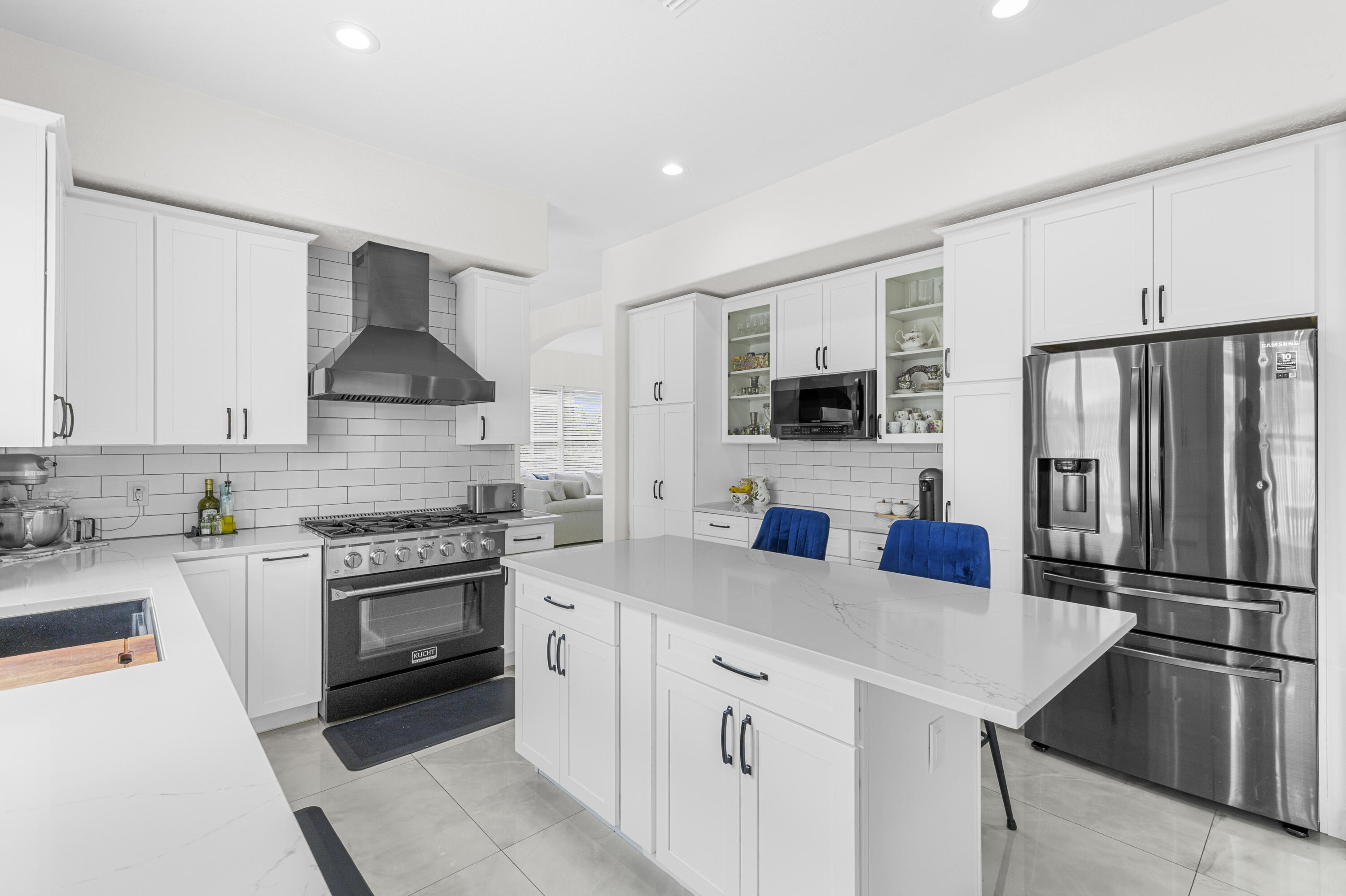 BLACK DIAMOND PH 2 - Residential