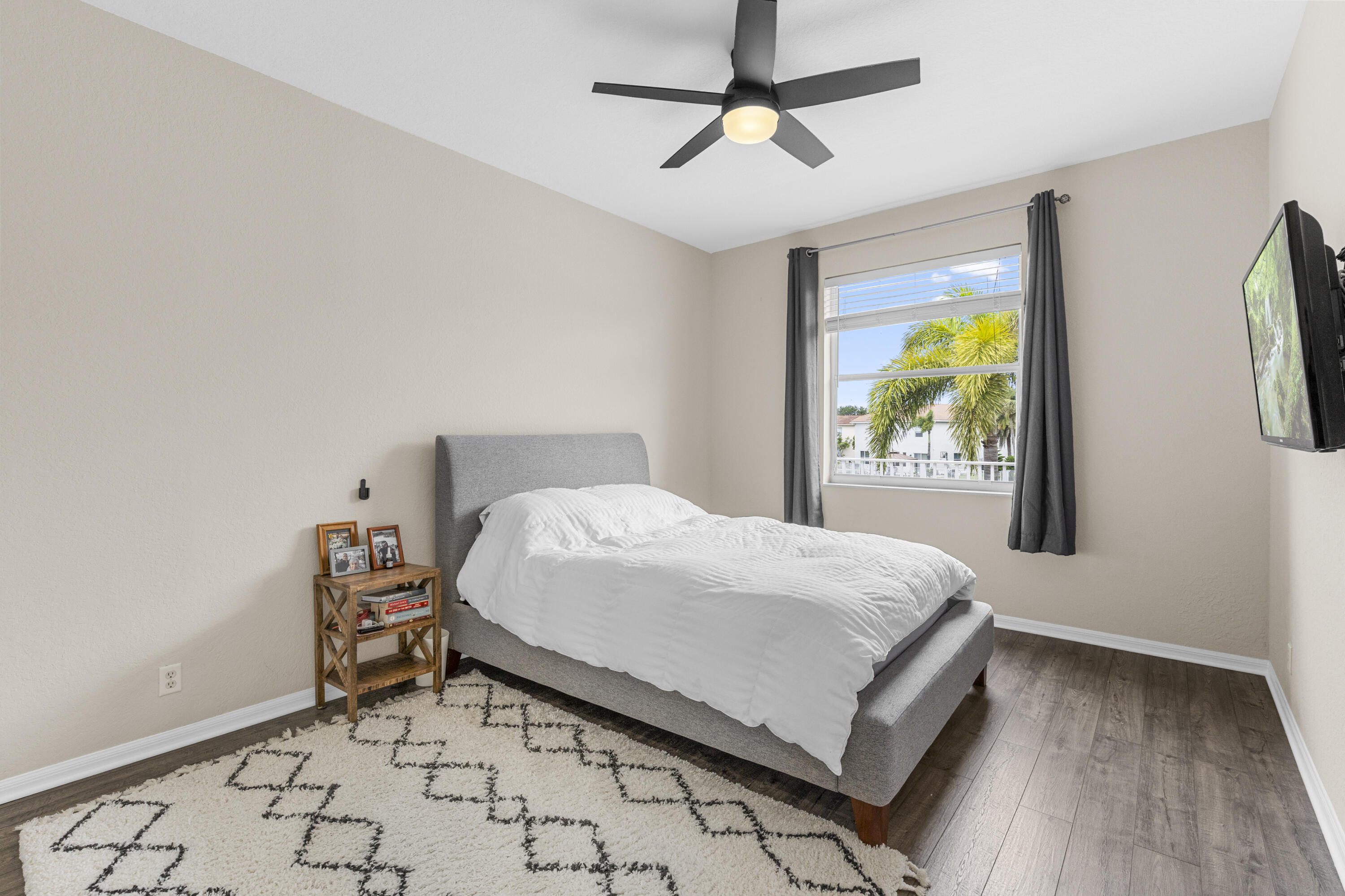 BLACK DIAMOND PH 2 - Residential
