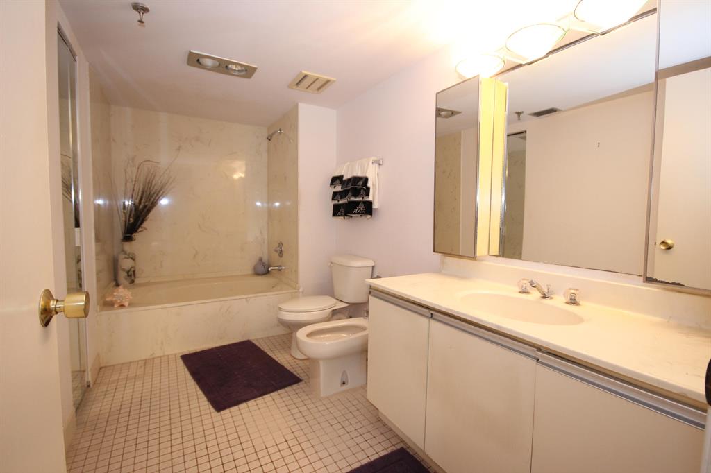 Boca Teeca - Residential