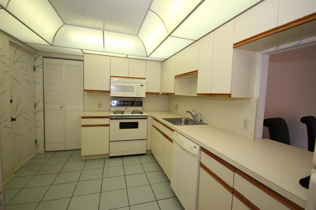 Boca Teeca - Residential