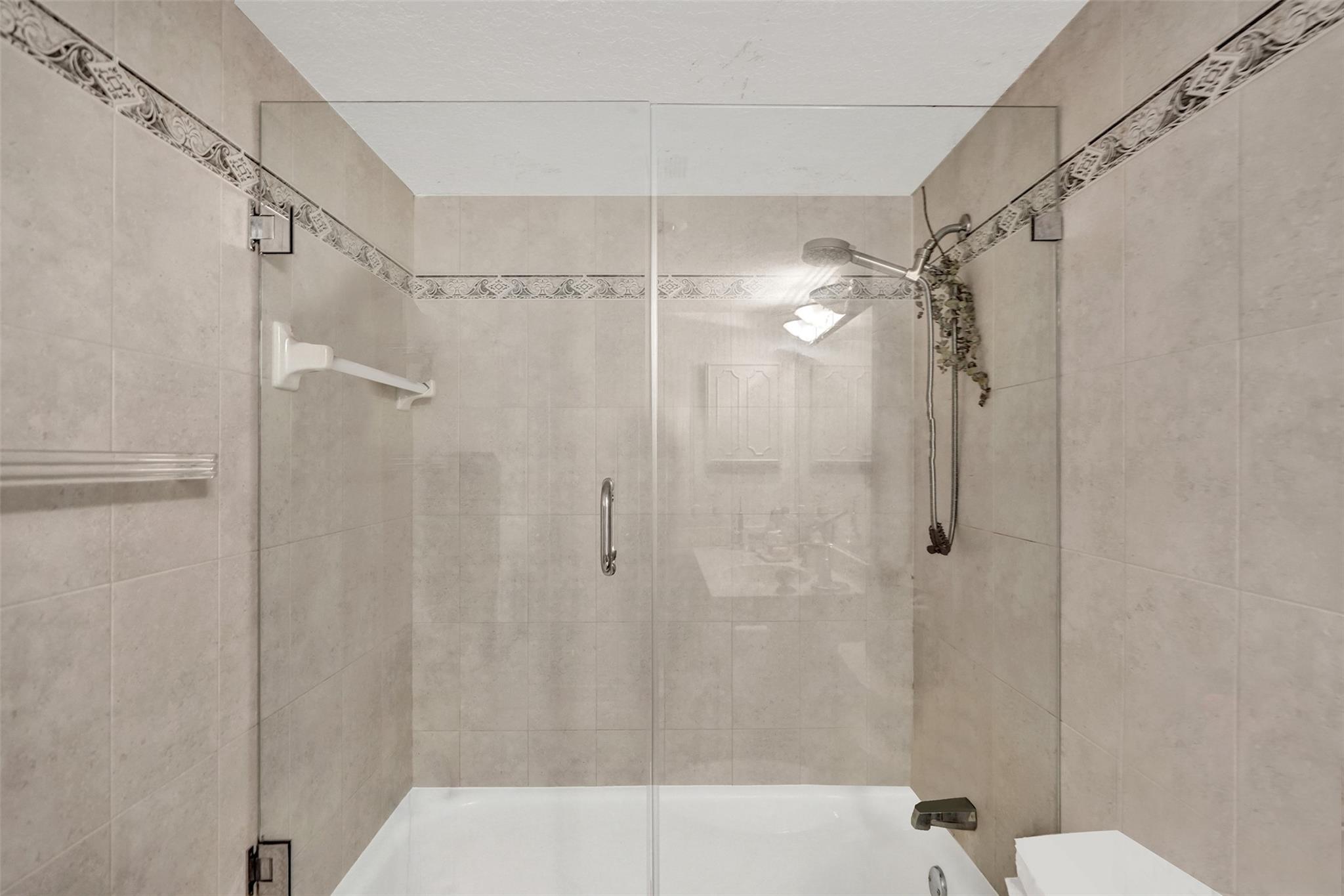 River Reach Condo V - Residential Lease