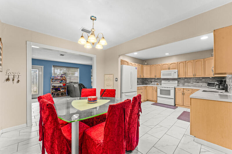 PALM SPRINGS VILLAGE 1 - Residential