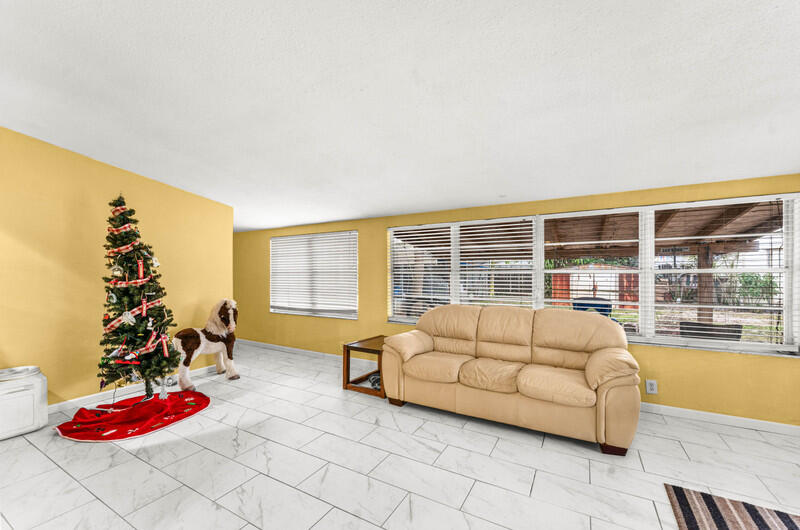 PALM SPRINGS VILLAGE 1 - Residential