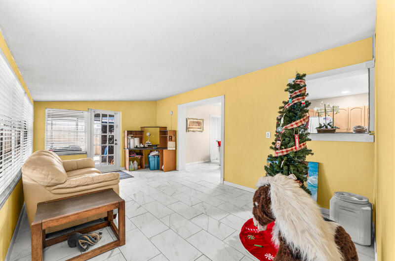 PALM SPRINGS VILLAGE 1 - Residential