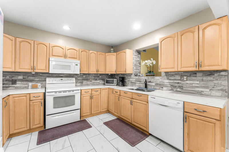 PALM SPRINGS VILLAGE 1 - Residential