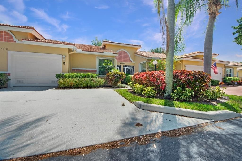 Photo of 12610 Crystal Pointe Dr #B, Boynton Beach, FL 33437 (MLS # F10373643)