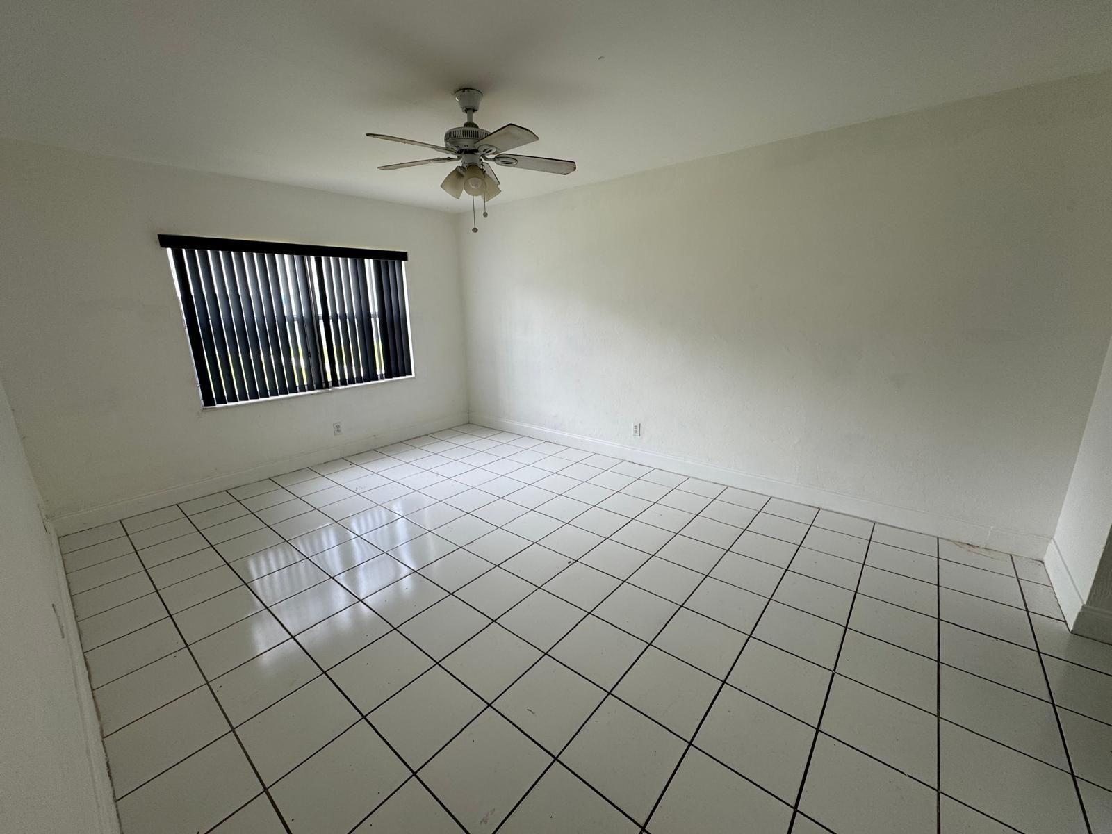 5201 NW 18th St 1F