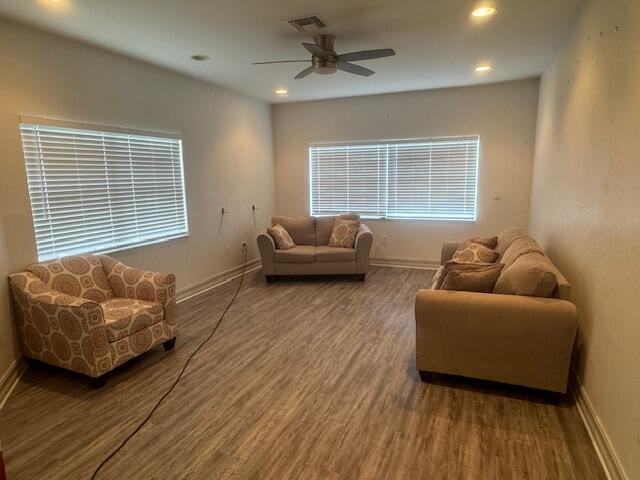 PINE GROVE TOWNHOMES - Residential Lease