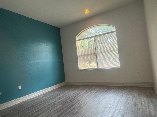 PINE GROVE TOWNHOMES - Residential Lease