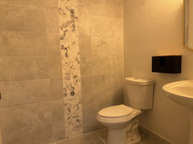 PINE GROVE TOWNHOMES - Residential Lease