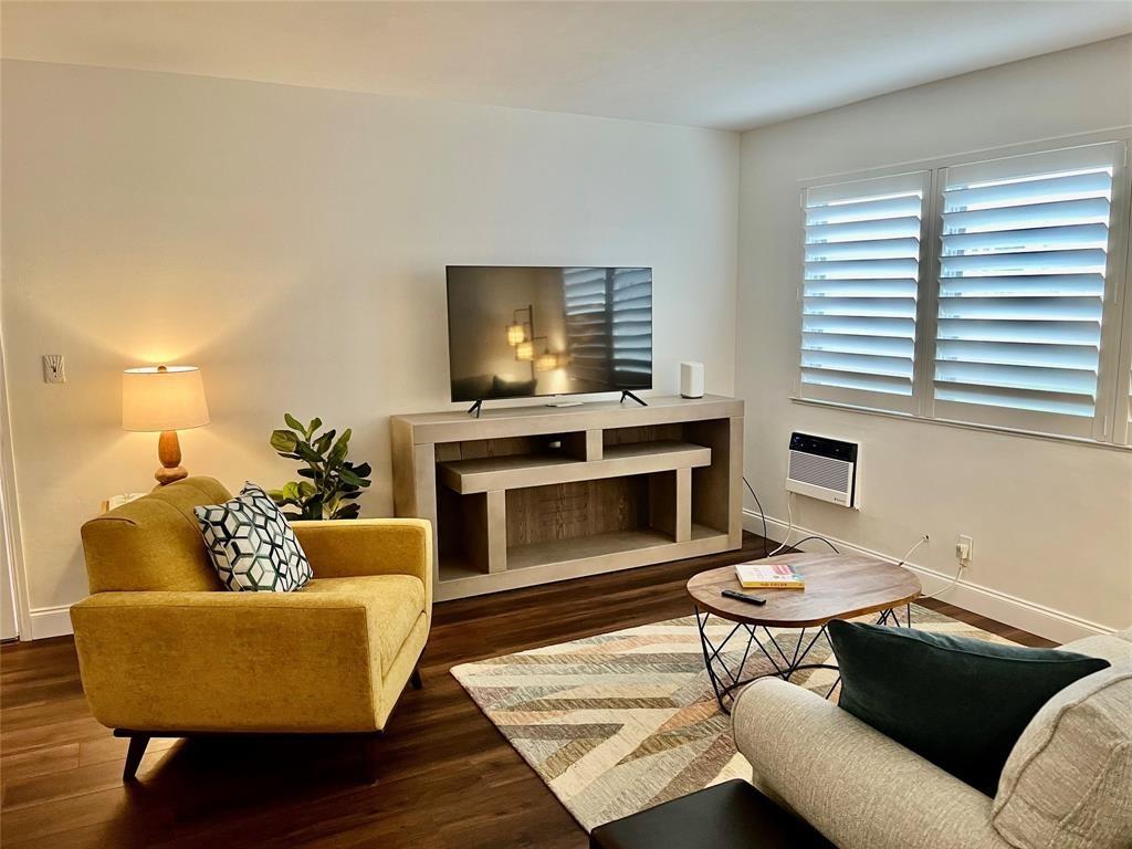 700 Bayshore Dr 9