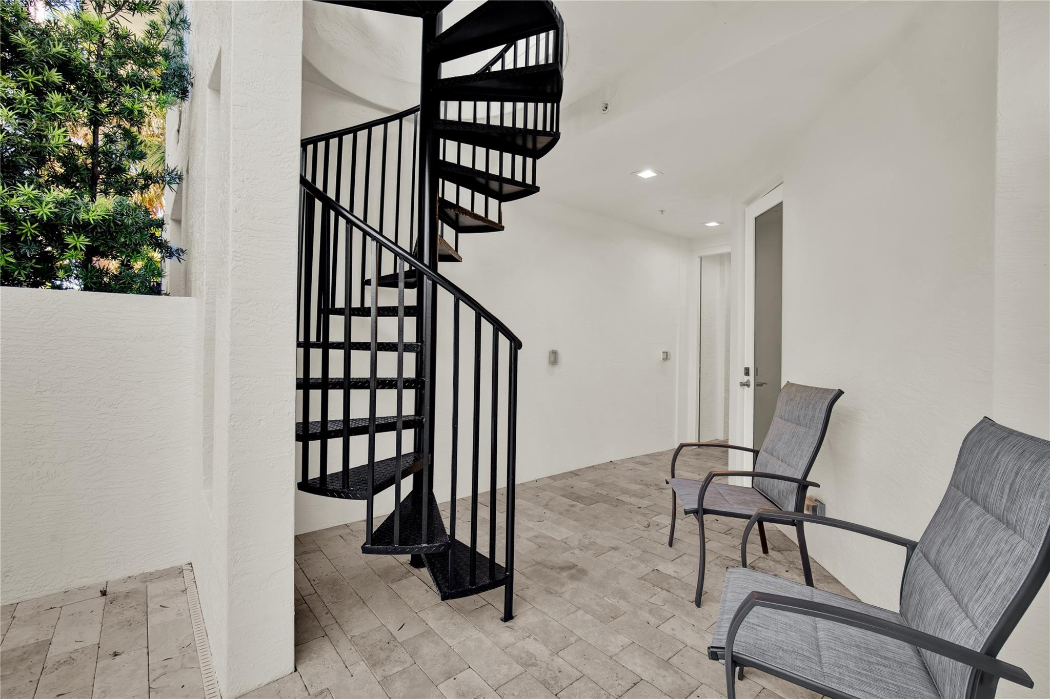 425 N Ocean Boulevard 3
