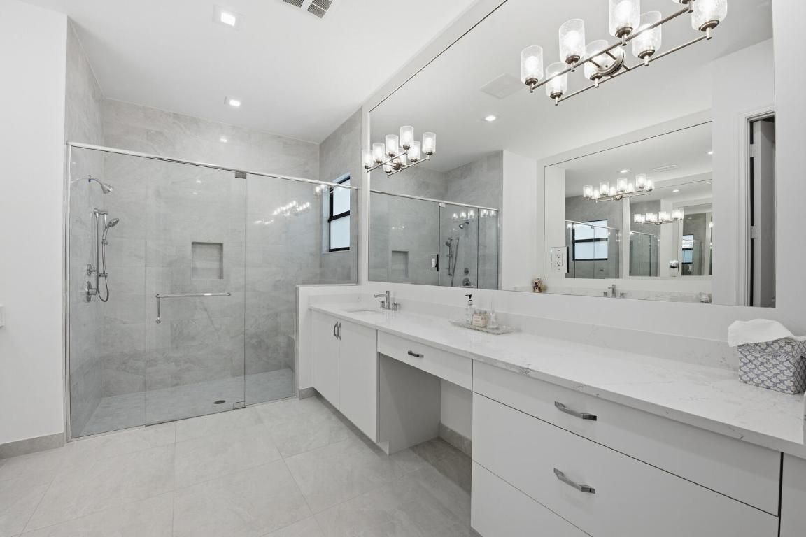 Valencia Grand - Residential