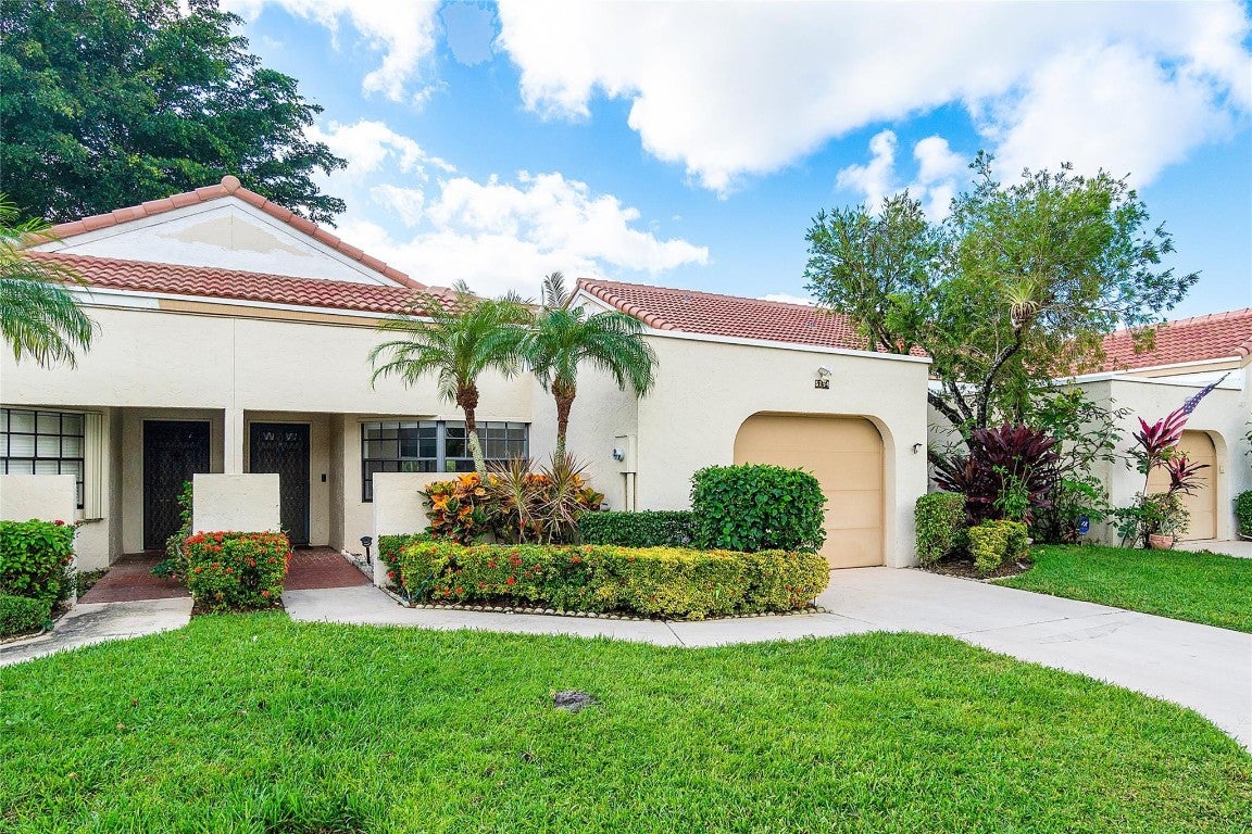 5794 Parkwalk Circle, Boynton Beach FL 33472