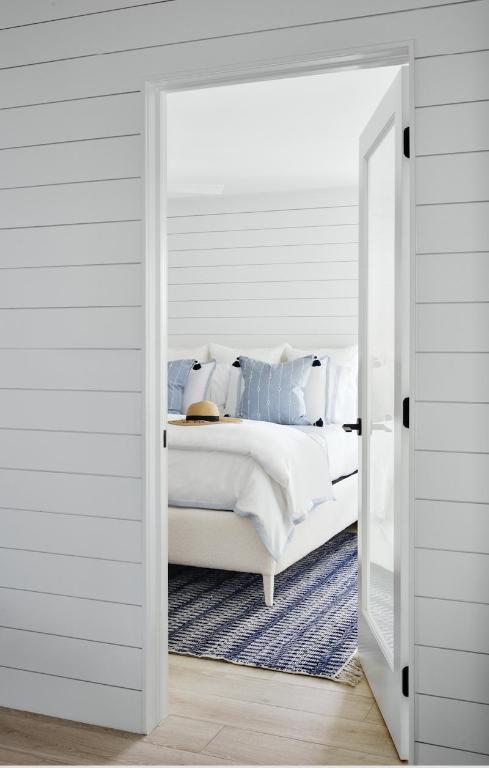 LEWIS SHORE ESTATES 3 - Residential Lease