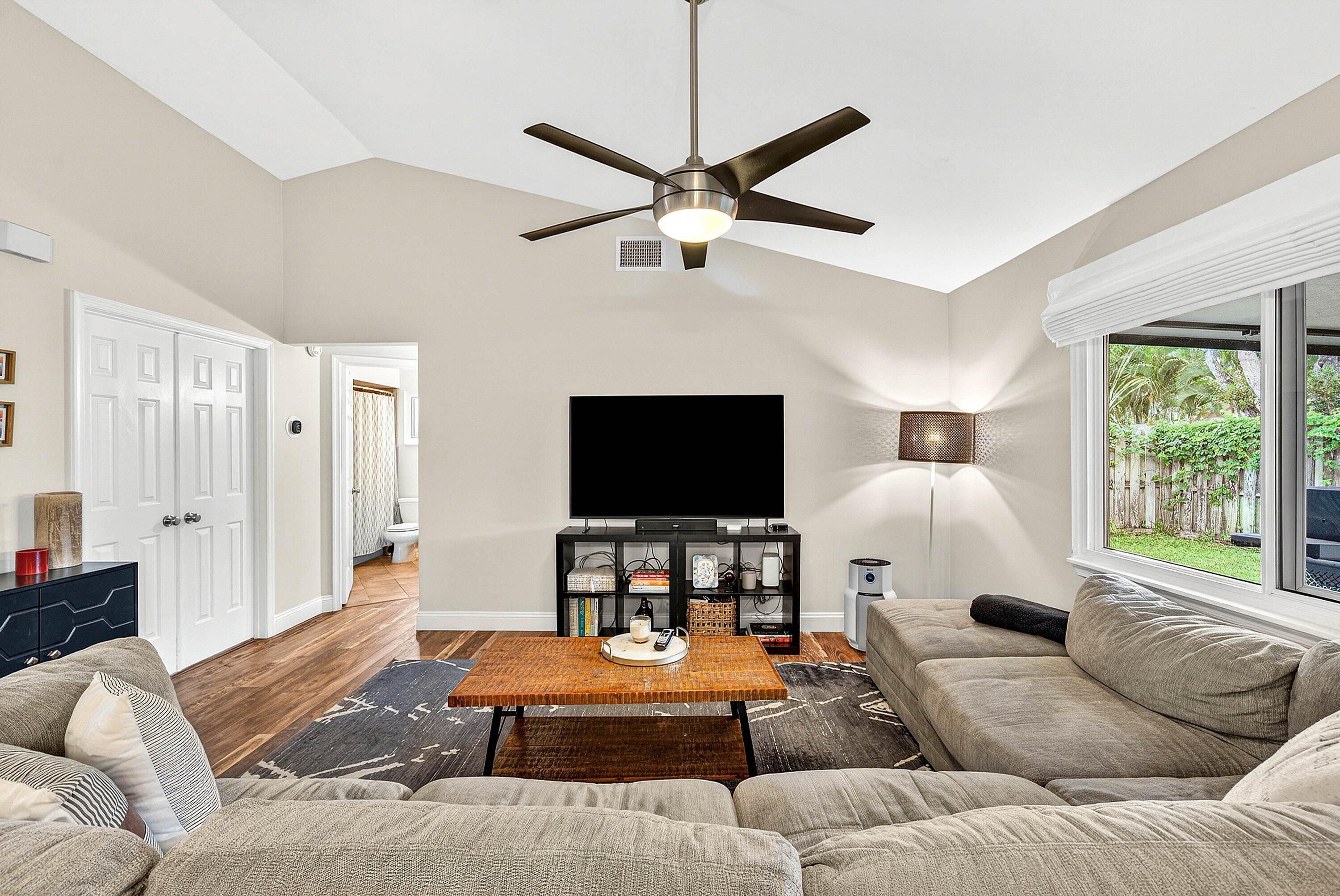 STONEHAVEN - Residential