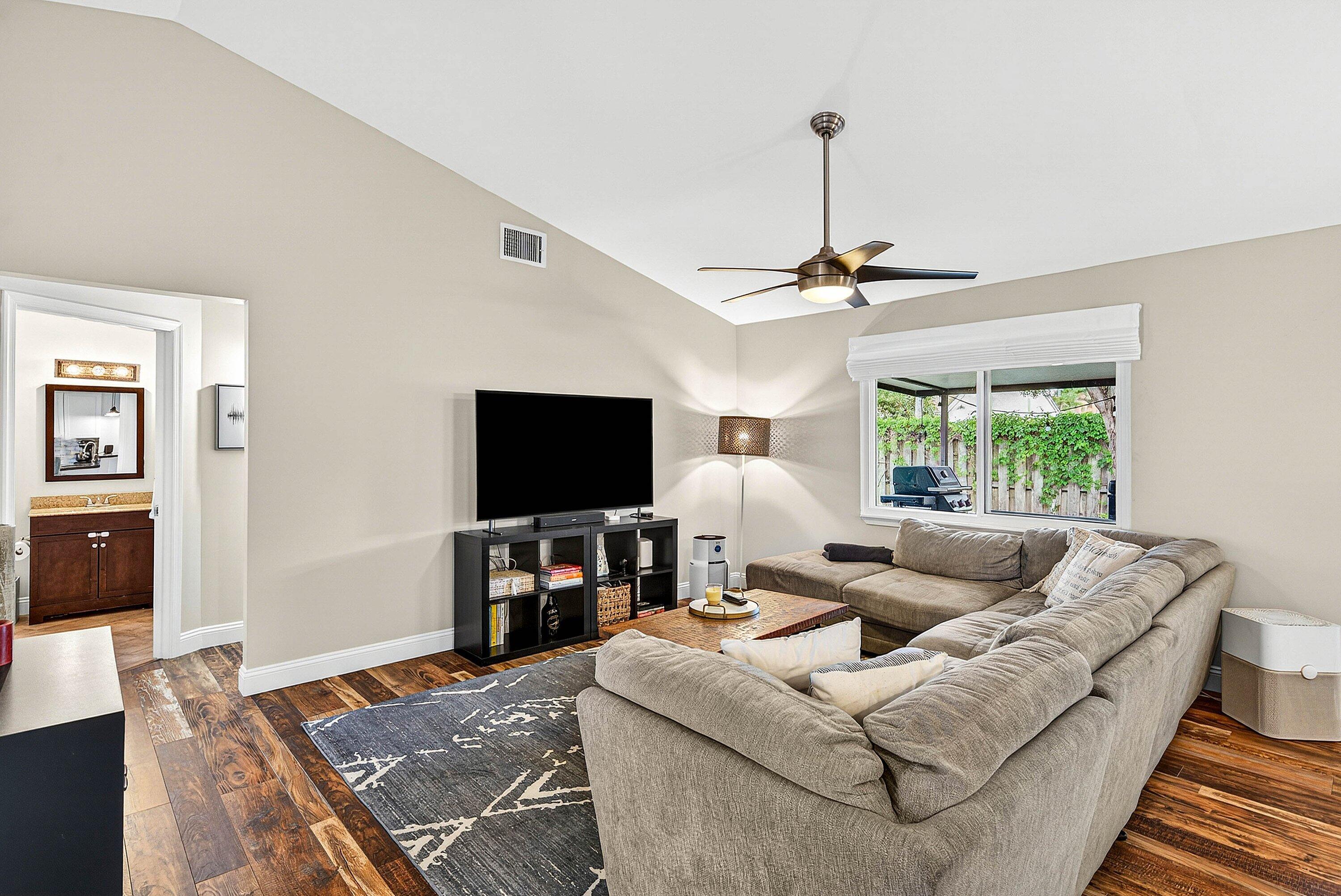 STONEHAVEN - Residential