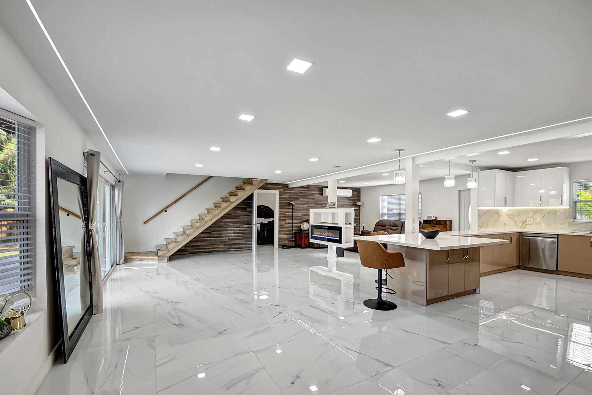 5425 Stratford Road