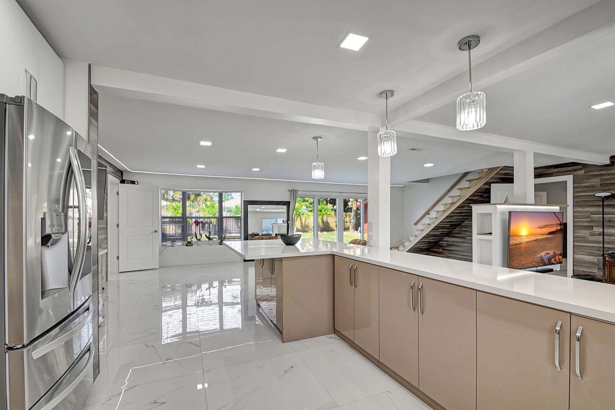 5425 Stratford Road