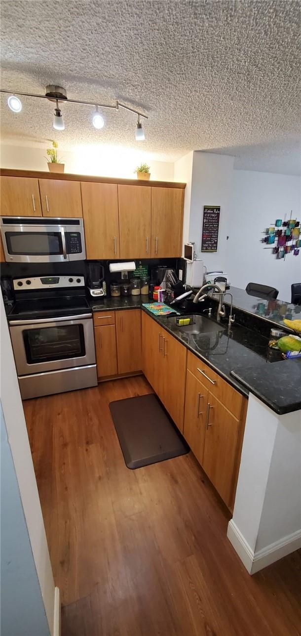 CASCADES OF LAUDERHILL 2 - Residential Lease