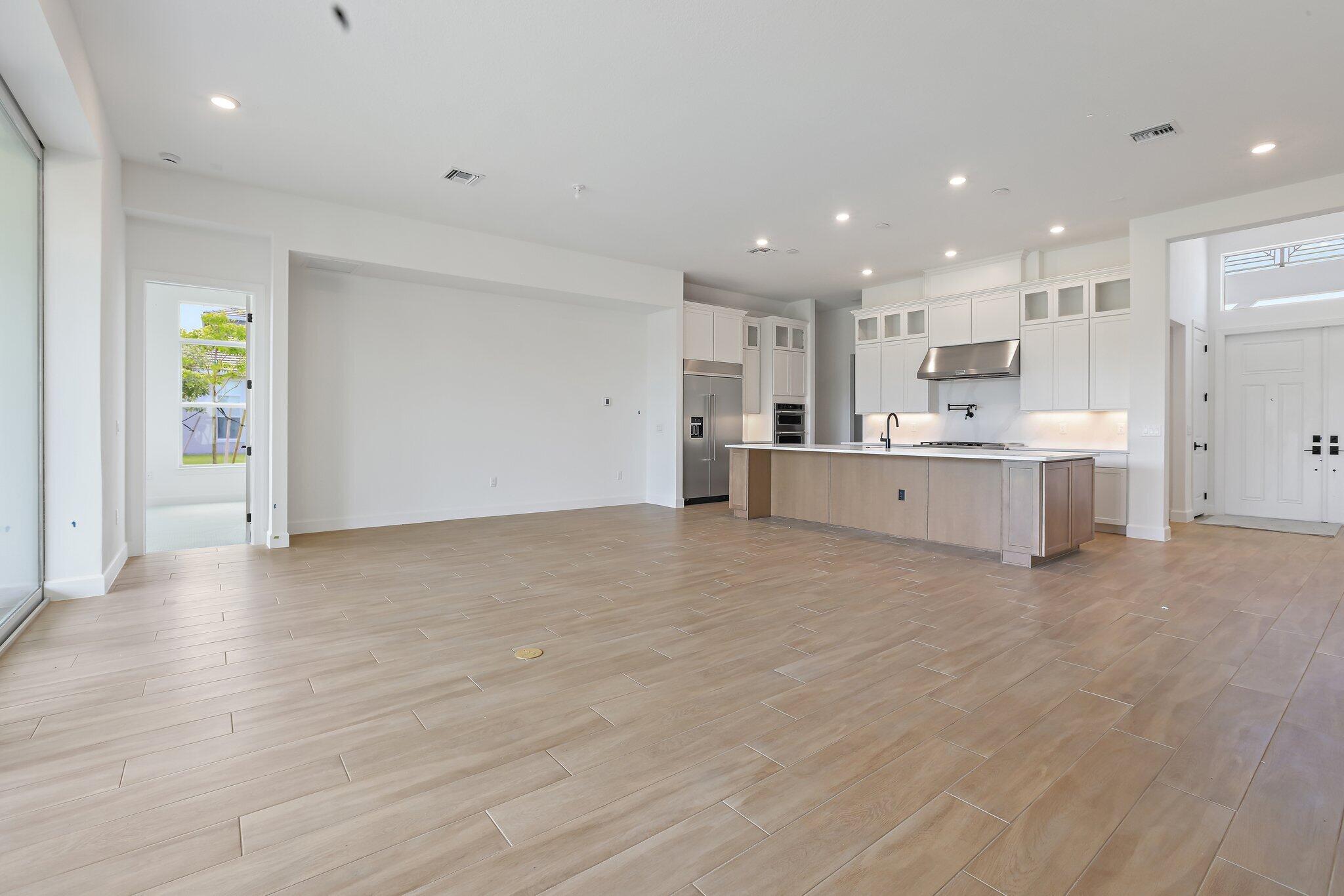 BRIDGEWATER PRESERVE - Residential